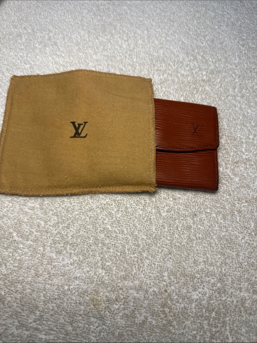 Louis Vuitton Brown Epi Leather Card & Coin Holder - Picture 13 of 13